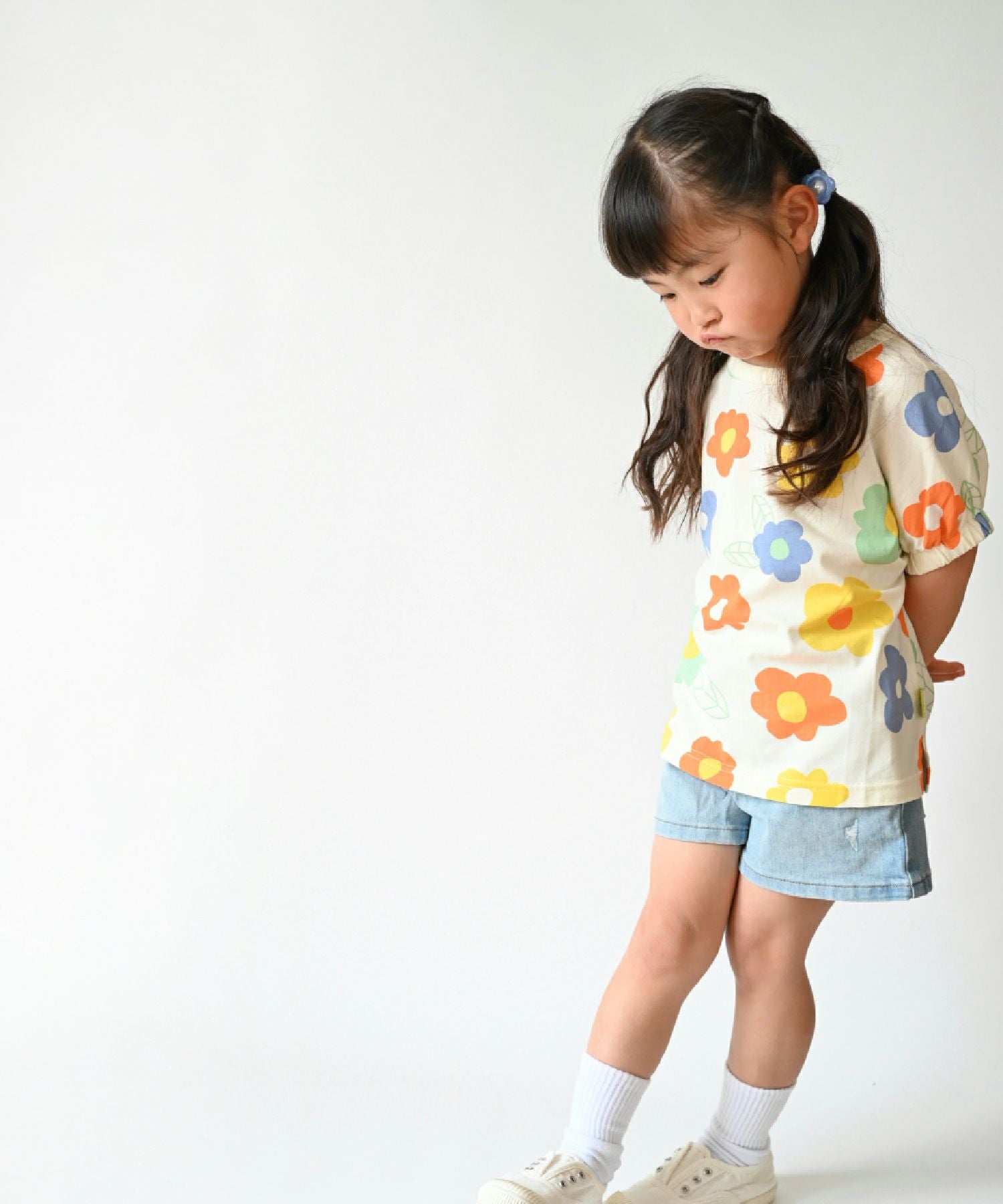 セール】レトロポップなお花総柄半袖Tシャツ□80～140cm | MAKE YOUR DAY