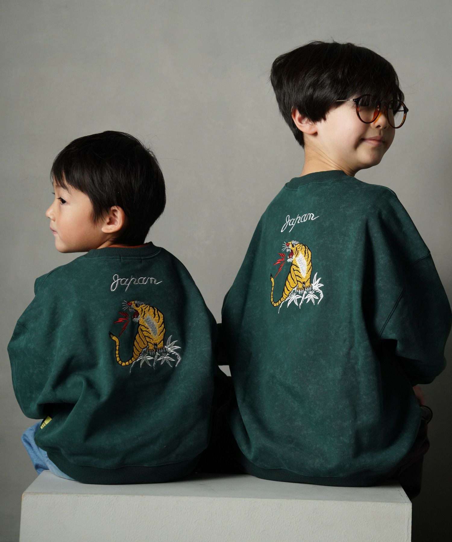 セール】スカジャン風トラ刺繍裏毛トレーナー□150.160cm | MAKE YOUR DAY