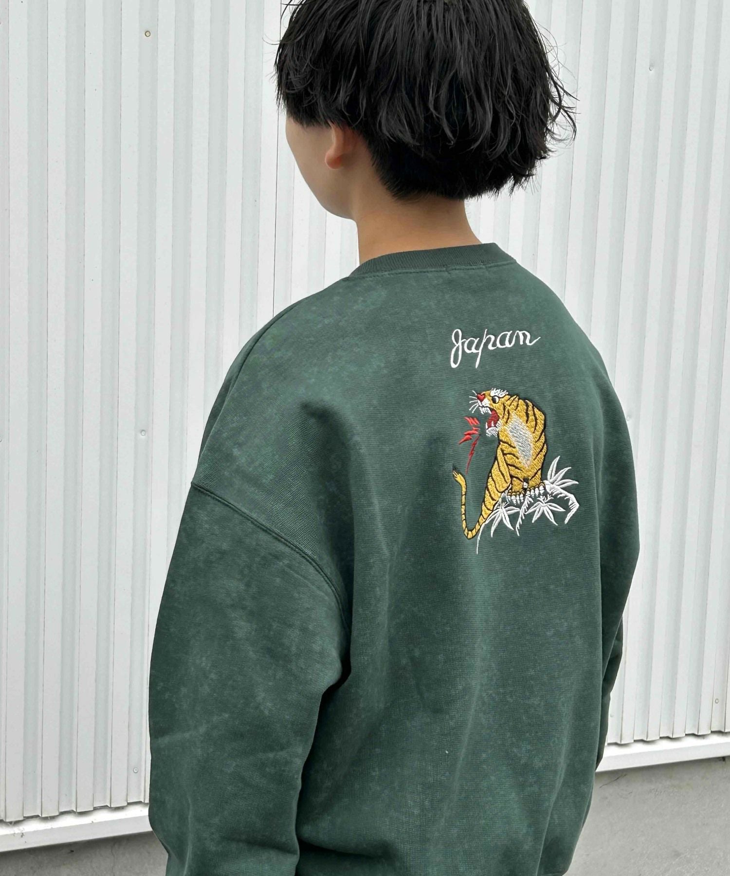 スカジャン風トラ刺繍裏毛トレーナー□150.160cm|≪公式≫メイクユアデイ