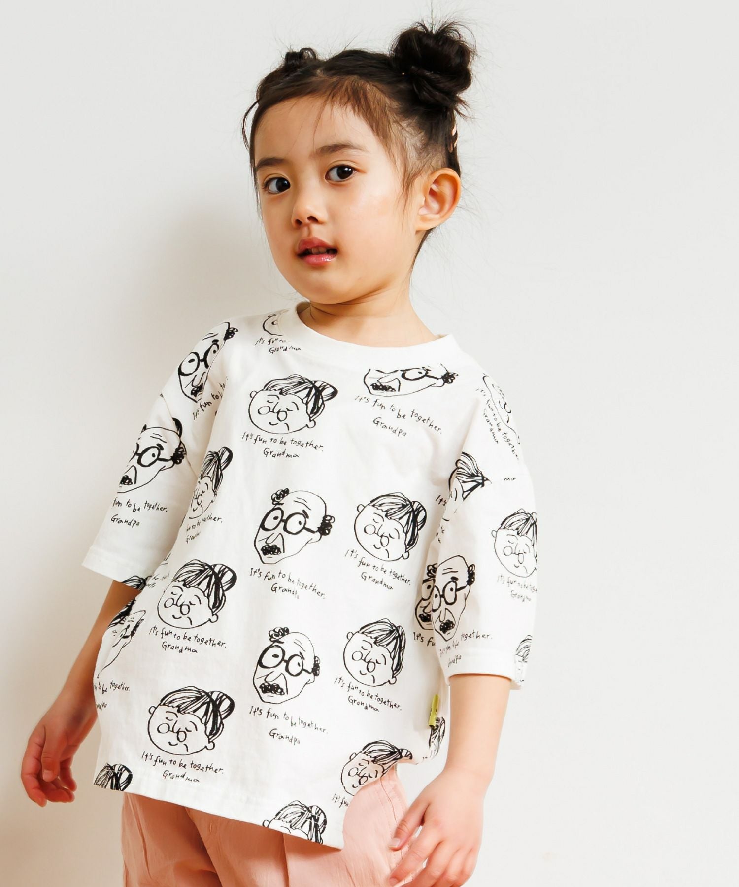 じいちゃんばあちゃん総柄半袖Tシャツ□80～140cm|≪公式≫メイクユアデイ